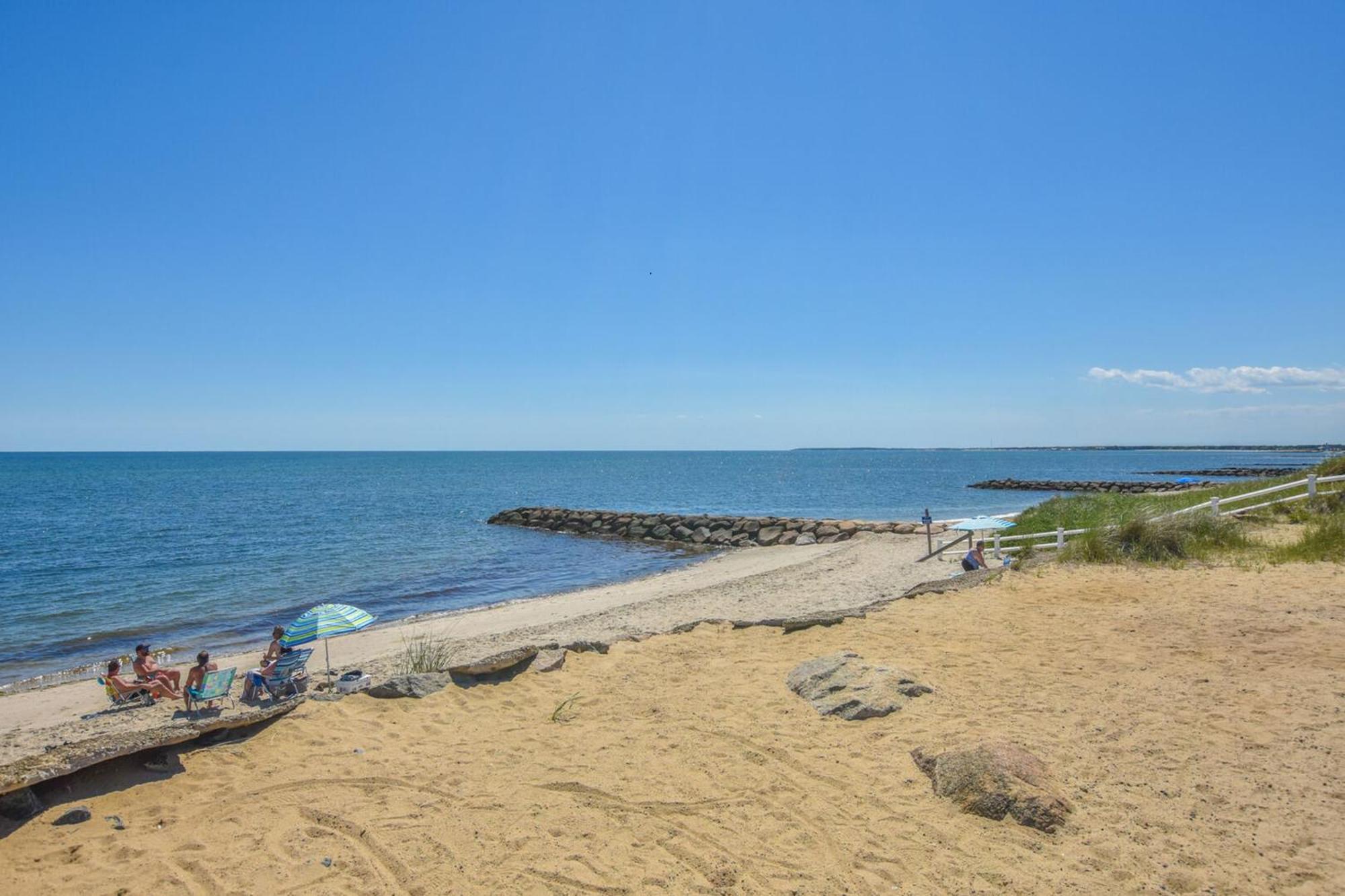 Waterfront Cape Cod Home Деннис-Порт Экстерьер фото